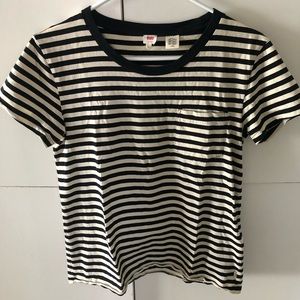 Levi’s pocket tee